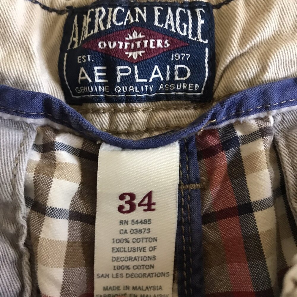 American Eagle Plaid Shorts Men's 34 11”‎ Inseam Tan Blue - Picture 5 of 6
